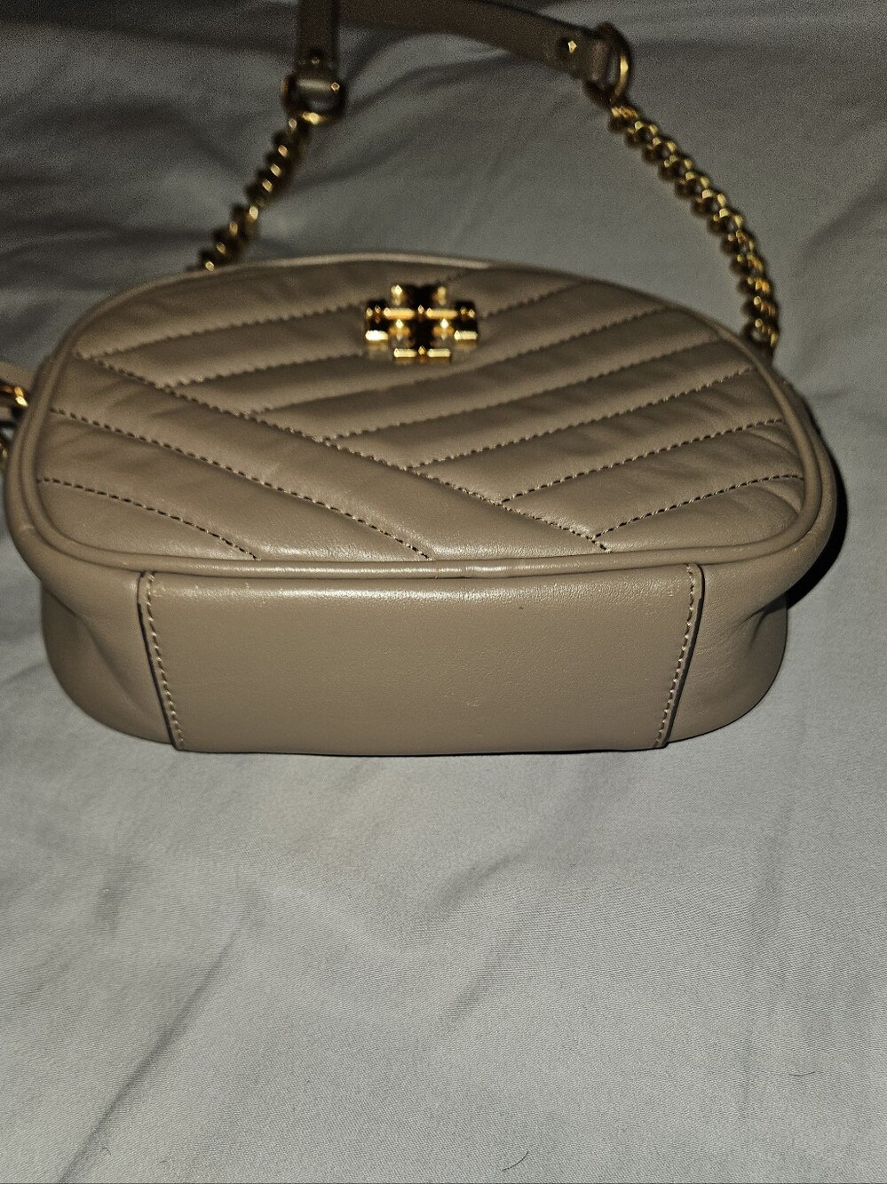 Tory Burch Taupe Quilted Chevron Leather Crossbody with Gold Chain - Picture 6 of 6